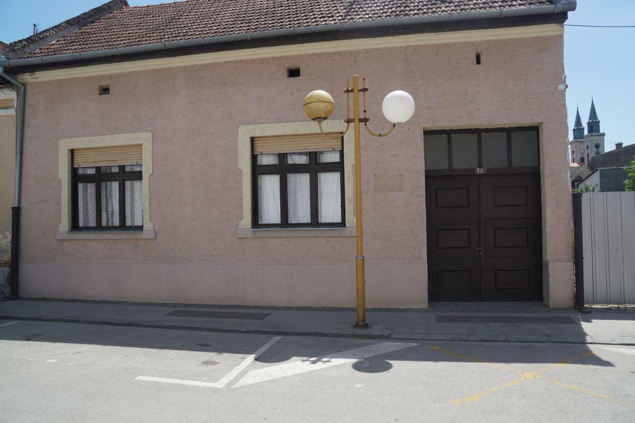 Somborski Salas - Strogi Centar Zewnętrze zdjęcie